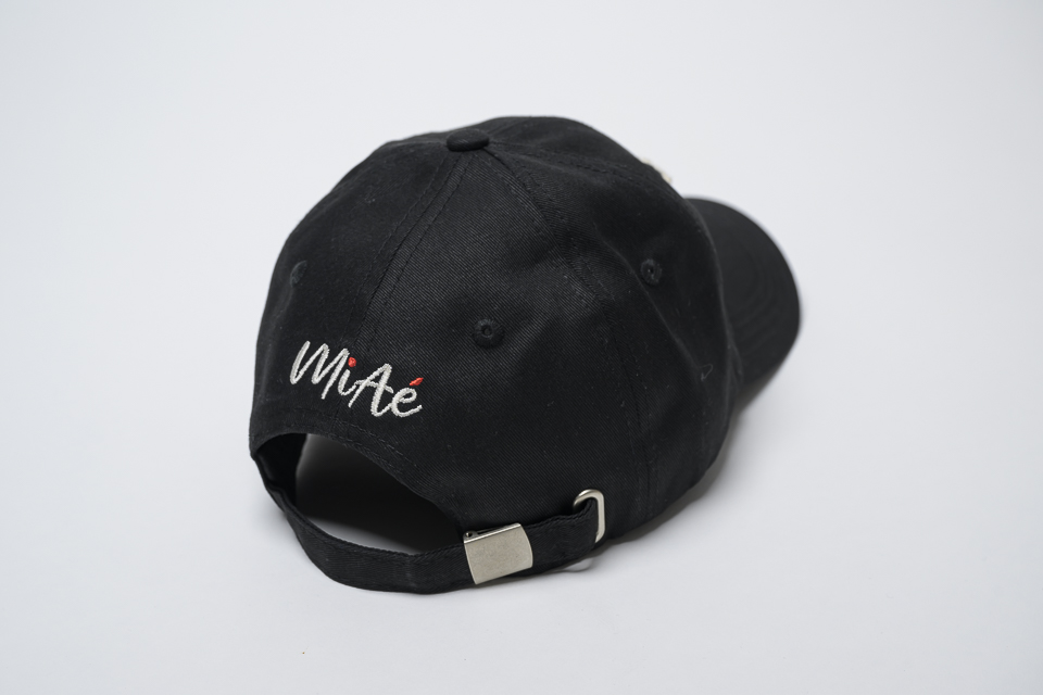 Casquette-coton-l-indispensable-Noire-02-Miae