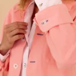 Veste de Meï , Notre veste de travail ,Unisexe, Rose en coton Bio.