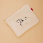 La Pochette Molly , brodée noir ou Or , petit modèle.