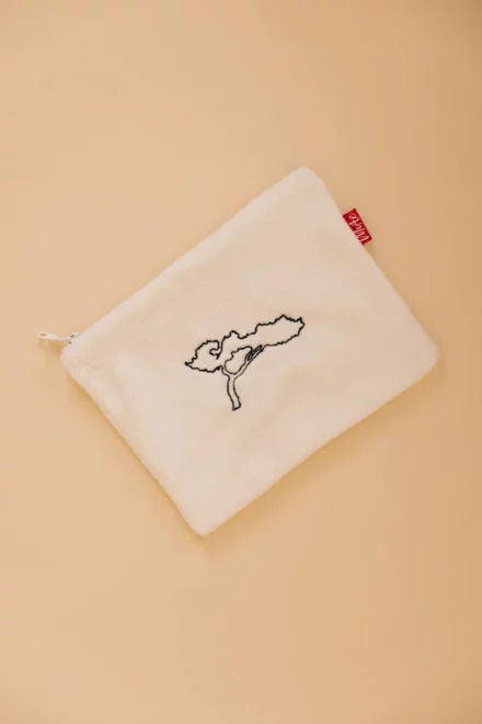 La Pochette Molly , brodée noir ou Or , petit modèle.